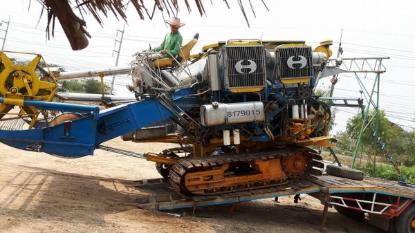 ขายรถเกี่ยวข้าว ปานเจริญ ปี2006 อุ้ม2.5ตัน เครื่องJO8Cเทอร์โบ 260แรง ตัวเดิน12 ปั้ม23ไดกิ้น รถสวยสภาพพร้อมใช้งาน สนใจโทร 090-8588220คุณนะ 093-3258446คุณบิว หรือเข้าดูสินค้าอื่นๆได้ที่ www.narong2truck.com หรือ www.truck.in.th/498 หรือเพจFacebook ณรงค์ ซื้