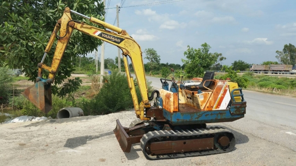 ขายด่วนรถเเม็คโครยันม่าB25B2เทียบเท่า PC25เคื่องยันม่า3สูบรถนำเข้าเก่านอกไม่เคยใช้งานในเมืองไทยเลยส่งให้ฟรี