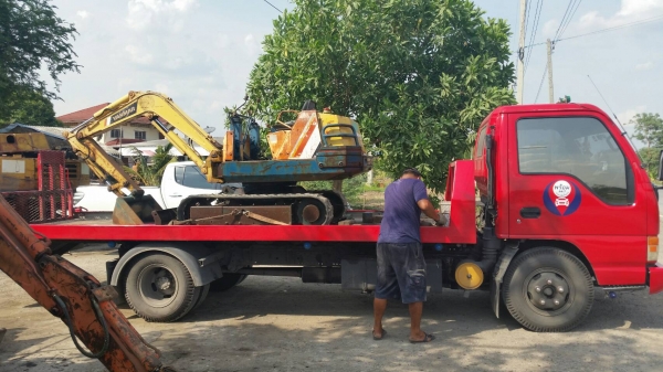 ขายด่วนรถเเม็คโครยันม่าB25B2เทียบเท่า PC25เคื่องยันม่า3สูบรถนำเข้าเก่านอกไม่เคยใช้งานในเมืองไทยเลยส่งให้ฟรี