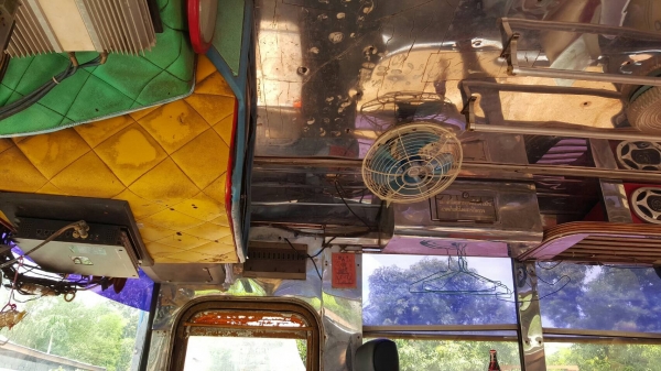 ขาย รถบัสพัดลม ยาว 11.50 เมตร คัสซี BENZ เครื่อง PE6 260 แรงม้า ช่วงล่าง NISSAN เบรคทิฟฟี่ ทะเบียนเต็มพร้อมโอน รถใช้งานอยู่ประจำครับ