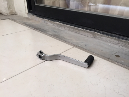 ขายคันเกียร์ KAWASAKI ER6N สภาพสวย ราคา 300 บาท ฟรีค่าจัดส่ง