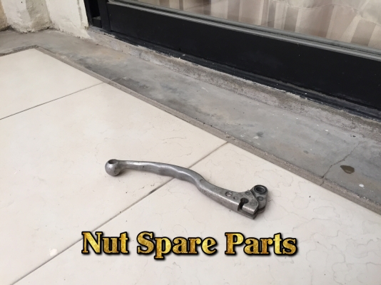 ขายมือครัช YAMAHA SR400 แท้ สภาพสวย ราคา 300 บาท ฟรีค่าจัดส่ง