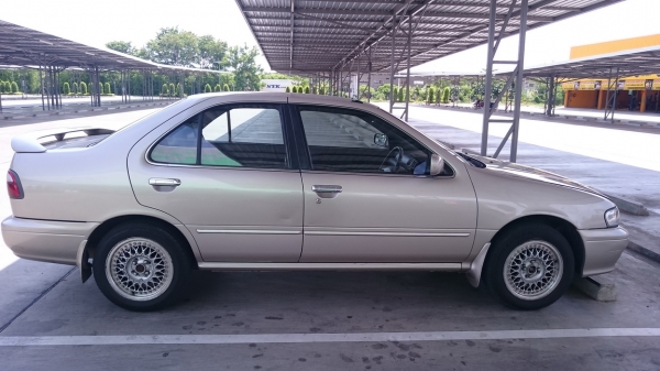 Nissan Sunny B15 Top
