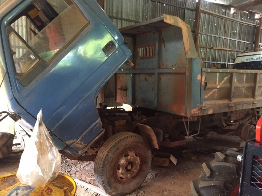 Isuzu Npr59lu5fm 115สั่งลุย ดั้มสามมิตร ภาษีม79 รถสวยครับขายตามภาพคัชชีมีร้าวจุดเดียว