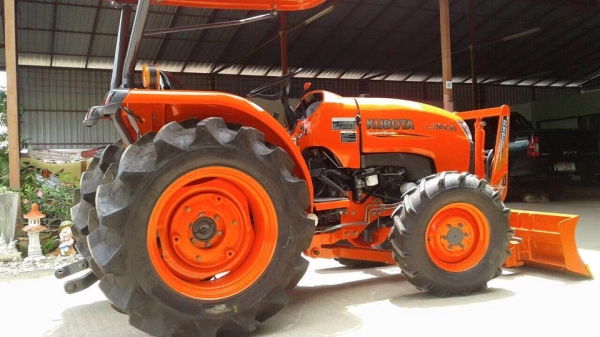 ขายรถไถ Kubota L3608(4WD) พร้อมใบมีดและผานพรวนLCSใหม่ รถไร่ สวยๆ พร้อมใช้งาน