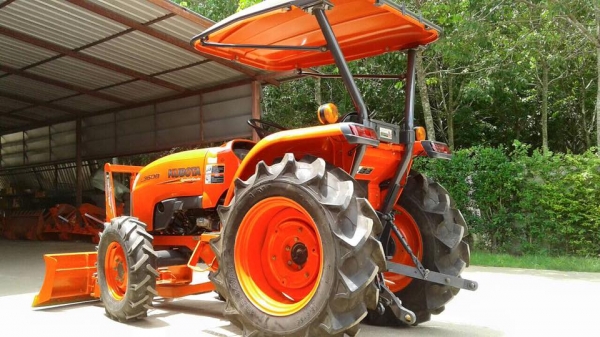 ขายรถไถ Kubota L3608(4WD) พร้อมใบมีดและผานพรวนLCSใหม่ รถไร่ สวยๆ พร้อมใช้งาน