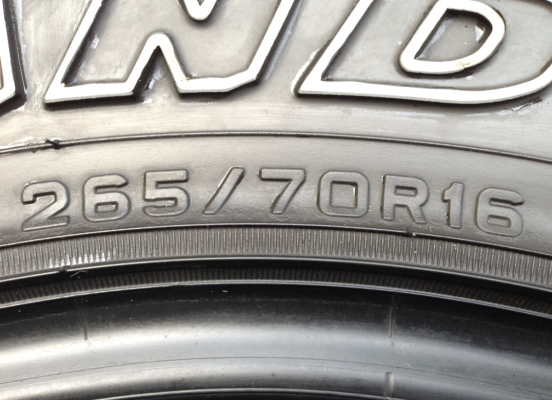 ยาง All Dunlop 265 70 16 กลางปี14 พร้อมใช้งาน ราคาไม่แพง