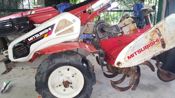 รถพรวนดิน 5 แรง รถพรวนดิน 5 แรง