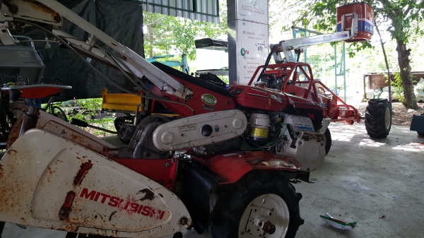 รถพรวนดิน 5 แรง รถพรวนดิน 5 แรง