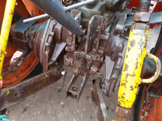 ปัญญาแทรคเตอร์..จัดมาให้ครับ ด่วน!!!คูโบต้าL2605 ใบมีดคานล่าง พร้อมผาน5สภาพเดิมๆ