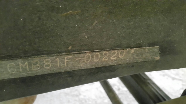 รถนิสสัน 6 ล้อ พี้นเรียบ CMB  150 แรงม้า. ปี 32.   สนใจติดต่อ  081 - 6079515