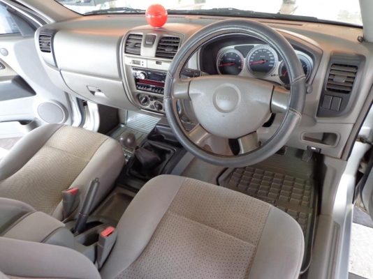 ขายรถปี05  ISUZU DMAX  SPACECAB, 3.0  SLX i-TEQ สภาพสวย อยู่ห้วยขวาง ขาย299,000บาท