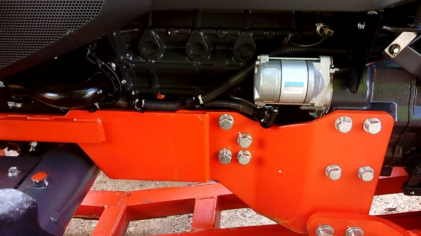 KUBOTA  L 4708 SP (4WD)  2 เพลา   สภาพใหม่สวยๆ   ชั่วโมงใช้   งานน้อย  สีเดิมทั้งคัน  พร้อมชุดใบมีดดันหน้า โรตารี่ RX182