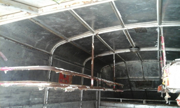 หลังคาสูง185ซม ใส่ดีแมก วีโก้ได้ครับ 5,000บาท 0892095791บอย