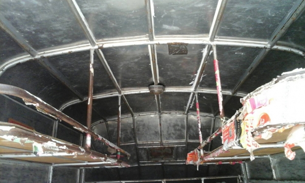 หลังคาสูง185ซม ใส่ดีแมก วีโก้ได้ครับ 5,000บาท 0892095791บอย