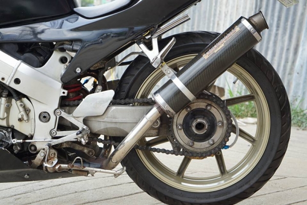 ร้าน วุฒิ นนบุรี ขาย HONDA VFR NC30 แฟริ่งแต่งทะบียนแท้พร้อมโอนรถสวยพร้อมใช้