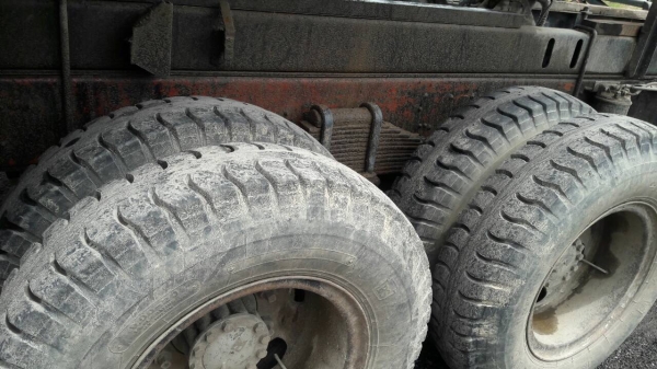 10ล้อดั้ม2เพลา175แรงISUZU..รถสวยจัง...ยางสวย เล่มพร้อม