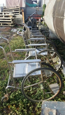 รถเข็นสแตนเลส 1,500 / เตียงคนป่วย 1,500 ** รถเข็นสแตนเลส 1,500 / เตียงคนป่วย 1,500 **