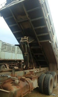 10ล้อดั้ม2เพลา240แรง FM3MNKD...รถห้างแท้ สภาพดี..