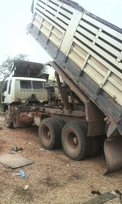 10ล้อดั้ม2เพลา240แรง FM3MNKD...รถห้างแท้ สภาพดี..