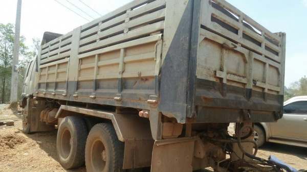 10ล้อดั้ม2เพลา240แรง FM3MNKD...รถห้างแท้ สภาพดี..