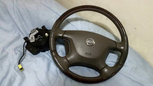 พวงมาลัย Nissan J31 A33 Sunny // Volvo โลโก้ใหม่ เก่าญี่ปุ่น พวงมาลัย Nissan J31 A33 Sunny // Volvo โลโก้ใหม่ เก่าญี่ปุ่น