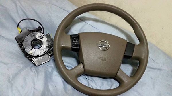 พวงมาลัย Nissan J31 A33 Sunny // Volvo โลโก้ใหม่ เก่าญี่ปุ่น