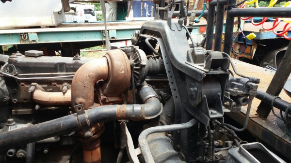 หัวลาก อีซูซุ  Dega 270ยูโร2ปี47 สภาพดีพร้อมใช้งาน ทะเบียนพร้อมโอน