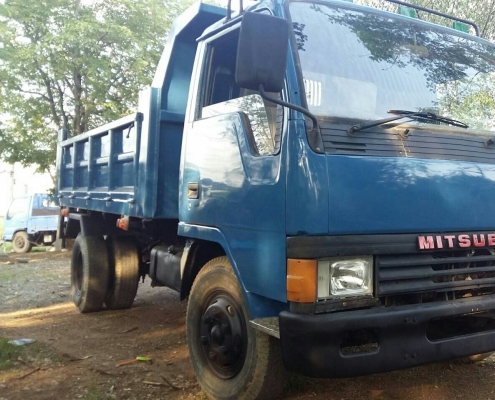 หกล้อ มิตซู แคนเตอร์115 ดั้มสามมิต5คิว สภาพดีสวยพายในครบ พ.เวอร์ แอร์เย็นๆพร้อมใช้งาน ทะเบียนพร้อมโอน ราคา 395,000บ รถสวยๆน่าใช้