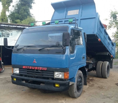 หกล้อ มิตซู แคนเตอร์115 ดั้มสามมิต5คิว สภาพดีสวยพายในครบ พ.เวอร์ แอร์เย็นๆพร้อมใช้งาน ทะเบียนพร้อมโอน ราคา 395,000บ รถสวยๆน่าใช้