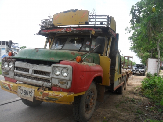 ขาย 10 ล้อ 1 เพลา รากรถเกี่ยว ราคาต่อรองได้ติดต่อช่างหมึก 087-5262494 และ 094-7452226