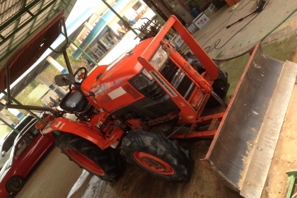 ขายรถไถคูโบต้า28แรงสวยๆรถห้างไทสวยเดิมๆ(ลดไปอีก138000)