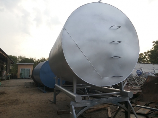 ถังน้ำมันขนาด 10000 ลิตรพร้อมใช้งาน ถังน้ำมันขนาด 10000 ลิตรพร้อมใช้งาน