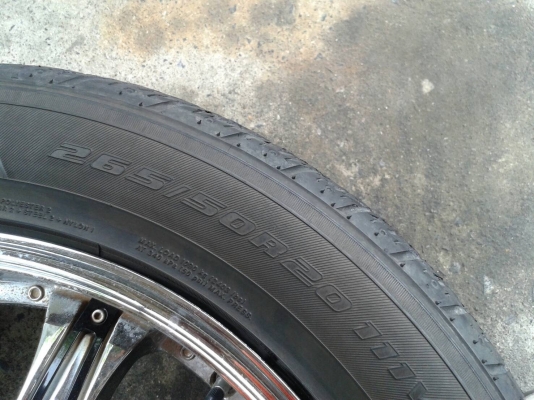 ขอบ20นิ้ว6รู พร้อมยาง สวยๆ 4 ล้อ ราคา 9900 บาท