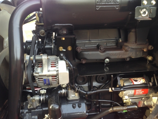 ขาย ยันม่า453T 4WD อุปกร5ชิ้น พร้อมใช้งาน รถไม่เคยลงนา รถสวยๆเดิมๆ