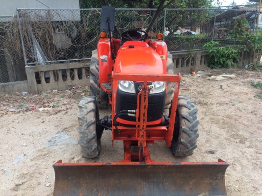 รถไถ36แรง พร้อมอุปกรณ์3ชิ่น