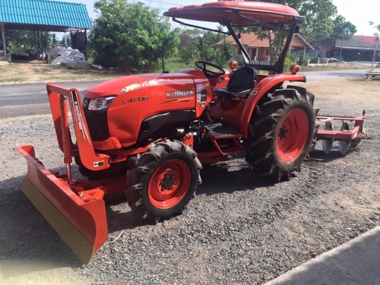 ขายรถไถคูโบต้า L4708(4WD)2เพลา ใช้งาน 449 ชม. รถสวย ขายพร้อมอุปกรณ์ใบมีดดันดินหน้าและผานพรวน ราคา 425,000 บาท สนใจโทร 081-9136451 หรือ ขอดูรูปเพิ่มเติมได้ทาง line:bow6451 ค่ะ