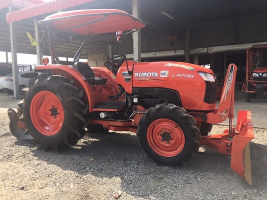 ขายรถไถคูโบต้า L4708(4WD)2เพลา ใช้งาน 449 ชม. รถสวย ขายพร้อมอุปกรณ์ใบมีดดันดินหน้าและผานพรวน ราคา 425,000 บาท สนใจโทร 081-9136451 หรือ ขอดูรูปเพิ่มเติมได้ทาง line:bow6451 ค่ะ