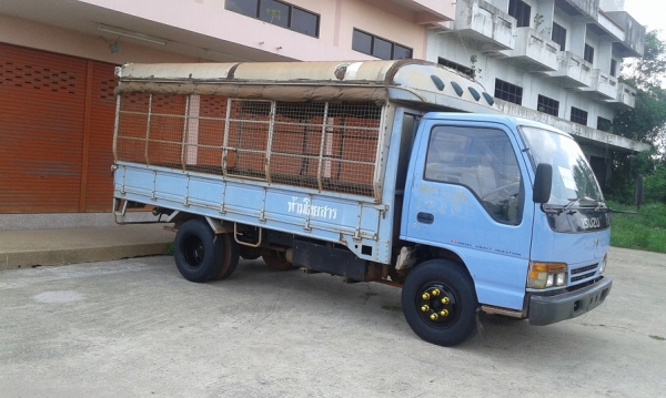 ISUZU NPR 120 แรง ห้างแท้ จดปี 44 ISUZU NPR 120 แรง ห้างแท้ จดปี 44