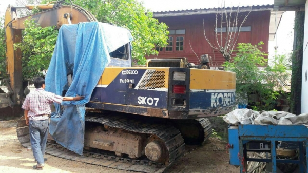 ขายด่วน KOBELCO SK200 MART II สภาพพร้อมใช้งาน โซ่ช่วงล่างพร้อมใช้งาน เครื่องเดิมปั้มเดิม เอกสารสัญญาซื้อขาย