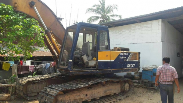 ขายด่วน KOBELCO SK200 MART II สภาพพร้อมใช้งาน โซ่ช่วงล่างพร้อมใช้งาน เครื่องเดิมปั้มเดิม เอกสารสัญญาซื้อขาย