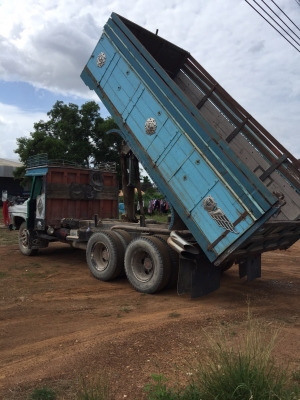 ขาย10ล้อหัวยาว เพลาเดียว ช่วงล่างFUSO. กะบะไม้สวยๆๆ เครื่อง 175แรง ขาย10ล้อหัวยาว เพลาเดียว ช่วงล่างFUSO. กะบะไม้สวยๆๆ เครื่อง 175แรง