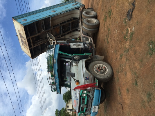 ขาย10ล้อหัวยาว เพลาเดียว ช่วงล่างFUSO. กะบะไม้สวยๆๆ เครื่อง 175แรง