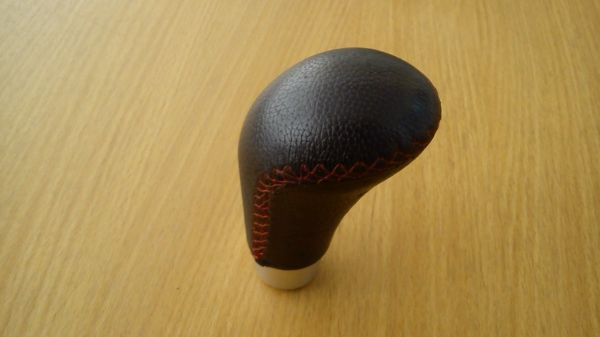 หัวเกียร์หนังเย็บด้ายแดง