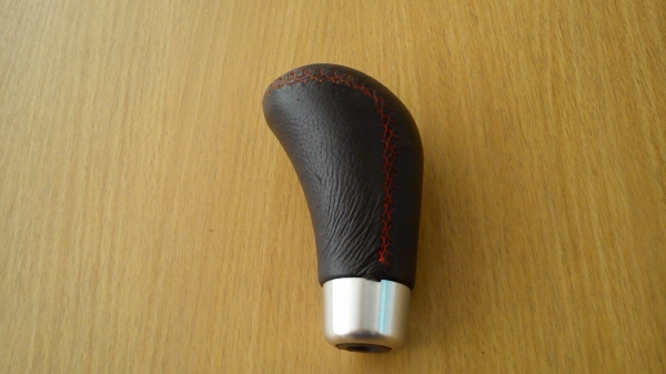 หัวเกียร์หนังเย็บด้ายแดง หัวเกียร์หนังเย็บด้ายแดง