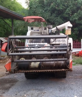 รถเกี่ยวข้าวคูโบต้า DC 70 ปี 58