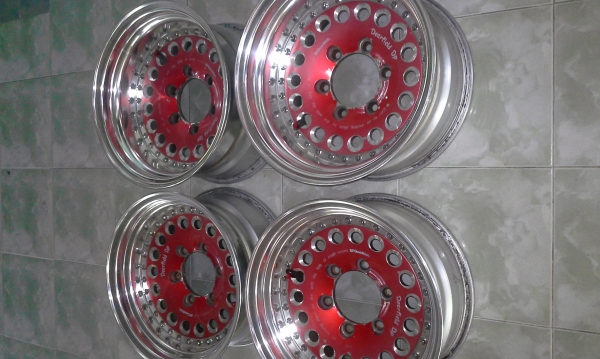 ล้อ3ชิ้นแท้ 6รู ญี่ปุ่น หน้า 15x7.5 หลัง 15x8.5 พวงมาลัย ATCแท้ ล้อ3ชิ้นแท้ 6รู ญี่ปุ่น หน้า 15x7.5 หลัง 15x8.5 พวงมาลัย ATCแท้