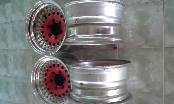 ล้อ3ชิ้นแท้ 6รู ญี่ปุ่น หน้า 15x7.5 หลัง 15x8.5 พวงมาลัย ATCแท้ ล้อ3ชิ้นแท้ 6รู ญี่ปุ่น หน้า 15x7.5 หลัง 15x8.5 พวงมาลัย ATCแท้
