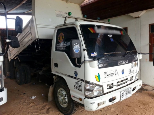 ขายรถ6ล้อ ดั้ม130เทอร์โบ ปี39 รถสวยสภาพดีมาก เอกสารพร้อมโอน สนใจโทร 090-8588220คุณนะ 093-3258446คุณบิว หรือเข้าดูสินค้าอื่นๆได้ที่ www.narong2truck.com หรือ www.truck.in.th/498 หรือเพจFacebook ณรงค์ ซื้อขายรถมือสอง (เว็บไซต์ส่วนตัว) หรือFacebook คุณนะ รถบ