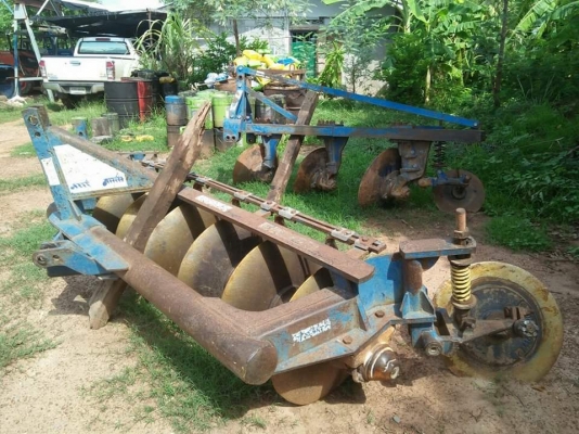 ขายรถไถ Ford 6600 พร้อมอุปกรณ์